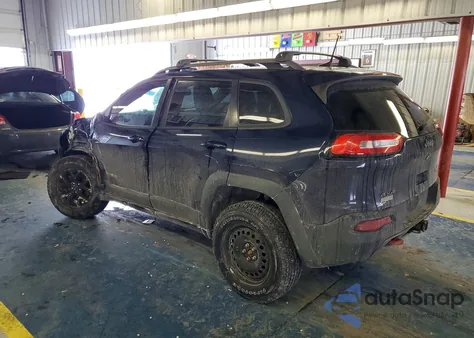 2016 Jeep Cherokee Trailhawk from USA, damaged, VIN 1C4PJMBS0GW343030